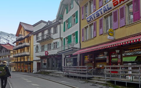 Haus Gertsch Apt.g: Town, Neighbourhood, Building, Mixed-Use, Street, Human Settlement, Architecture, City, Urban Area, Downtown