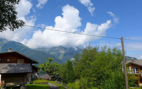 Zur Linde Apt.w: Sky, Cloud, Nature, Mountain, Hill Station, House, Property, Tree, Wilderness, Cumulus