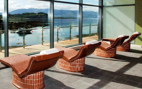 Pairc Na Saileac: Water, Property, Window, Sky, Building, Wood, Outdoor Furniture, Interior Design, Shade, Plant