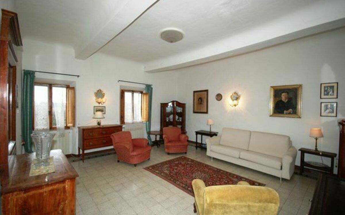 Accommodation:&nbsp;Righi 2