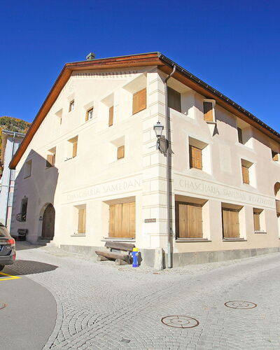 Chesa Chascharia 1