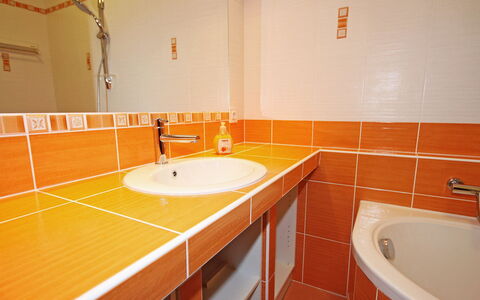 Walter: Bathroom, Room, Property, Tile, Floor, Orange, Wall, Interior Design, Architecture, Flooring