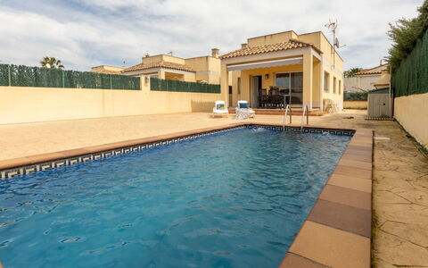 Flamenc 1: Residential Area, Swimming Pool, Estate, Fence, Shade, Villa, Balcony, Home Fencing, Hacienda