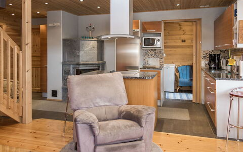 Syvärinkulta B: Furniture, Flooring, Interior Design, Wood, Floor, Ceiling, Kitchen, Room, Kitchen Appliance, Countertop