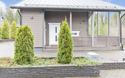 Villa Nummenranta 1: Cottage, House, Home, Garden Buildings, Siding, Log Cabin, Farmhouse, Estate, Shed, Yard