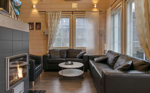 Villa Nummenranta 1: Cottage, House, Home, Garden Buildings, Siding, Log Cabin, Farmhouse, Estate, Shed, Yard