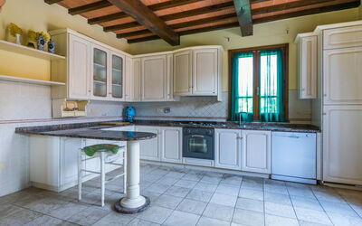 Accommodation:&nbsp;Villa Elena 900.1