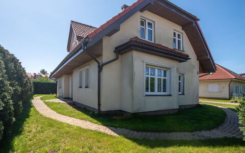 Leba 100: Building, Window, House, Roof, Home, Architecture, Residential Area, Facade, Cottage, Siding