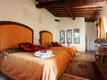 Accommodation:&nbsp;Family Suite