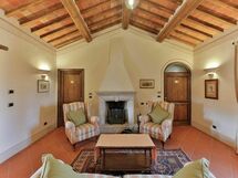 Accommodation:&nbsp;Camera 10