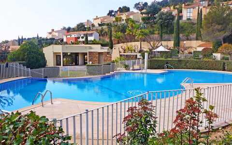Le Belvédère: Water, Plant, Building, Sky, Cloud, Swimming Pool, Chair, Tree, Azure, Outdoor Furniture