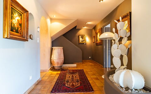 Le Pas de Courtin: Property, Building, Picture Frame, Lighting, Comfort, Textile, Interior Design, Wood, Floor, Flooring