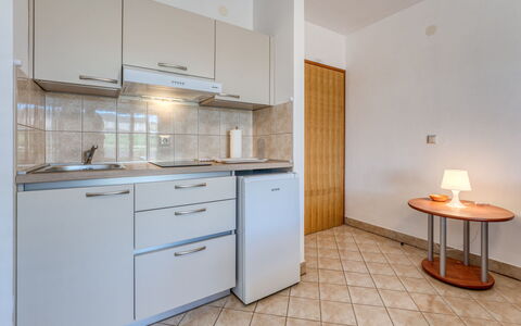 Accommodation:&nbsp;Balorda 100.4