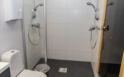 Villa Vuosseli C 2: Bathroom, Plumbing Fixture, Toilet, Flooring, Floor, Toilet Seat, Shower, Plumbing, Interior Design, Shower Head