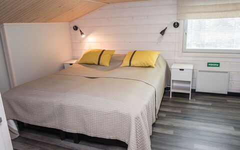 Villa Vuosseli C 2: Flooring, Floor, Wood, Interior Design, Ceiling, Furniture, Wood Flooring, Bedroom, Room, Bed