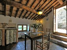 Accommodation:&nbsp;Viterbese 2