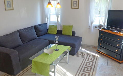 Hage 300: Furniture, Room, Living Room, Property, Interior Design, Coffee Table, Table, Floor, Building, Couch