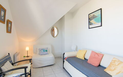 Aillerie: Picture Frame, Furniture, Comfort, Building, Azure, Green, Textile, Wood, Orange, Interior Design