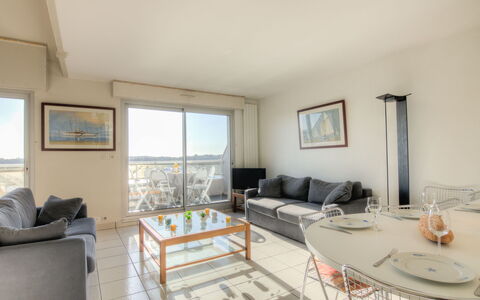 Accommodation:&nbsp;Terrasses D'Emeraude 153.4