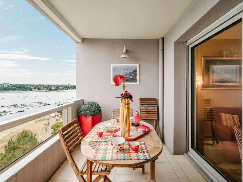 Accommodation:&nbsp;Terrasses D'Emeraude 153.7