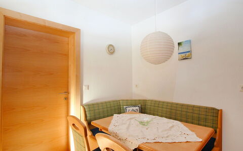 Ferien 1: Room, Furniture, Property, Bed, Bedroom, Interior Design, Building, Bed Frame, House, Floor