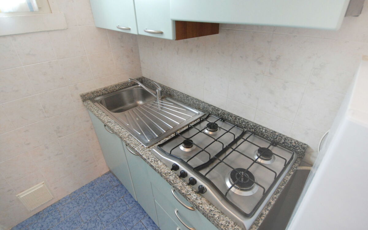 Accommodation:&nbsp;Michelangelo 310.5