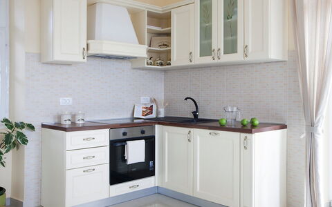 Bea: Furniture, Cabinetry, Room, Kitchen, Property, Countertop, Interior Design, Tile, Building, Material Property