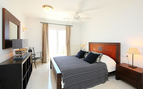 Karibuni: Bedroom, Furniture, Bed, Room, Property, Bed Sheet, Interior Design, Bed Frame, Bedding, Building