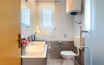 Accommodation:&nbsp;Fiore 201.2