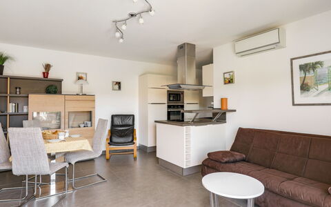 Résidence Cap Marine: Room, Property, Furniture, Building, Interior Design, Living Room, House, Floor, Real Estate, Ceiling