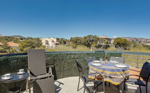 Résidence Cap Marine: Property, Real Estate, House, Home, Sky, Furniture, Restaurant, Table, Building, Cottage