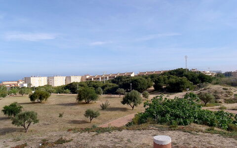Edificio Las Americas: Sky, Property, Tree, Land Lot, Shrubland, Plant Community, Cloud, Real Estate, Vacation, Mountain