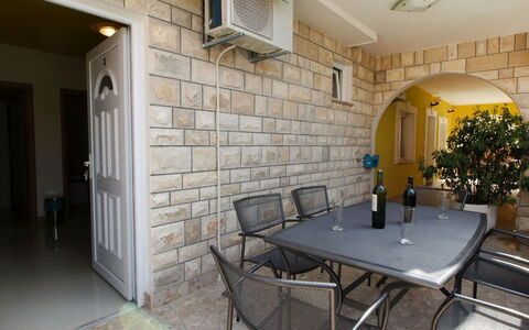 Novigrad (Zadar) 126: Property, Building, Room, Real Estate, Interior Design, Wall, House, Furniture, Brick, Architecture
