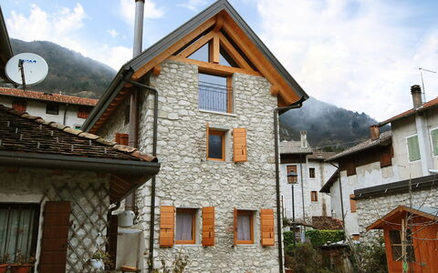 Barcis Lake 230: Cloud, Sky, Plant, Building, Window, House, Wood, Cottage, Residential Area, Facade