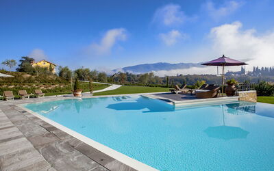 Incisa Valdarno 900: Swimming Pool, Property, Resort, Real Estate, Vacation, Sky, House, Leisure, Building, Estate