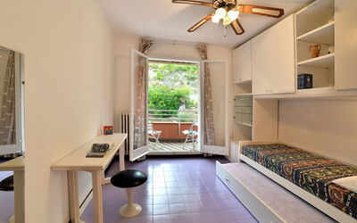 Accommodation:&nbsp;Mimose 2 400.9