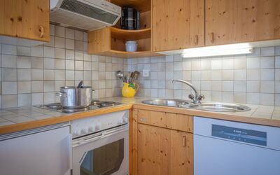 Accommodation:&nbsp;Austral 204 119.1