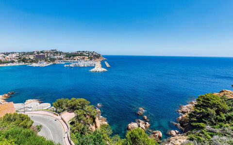 Bella Vista: Water, Sky, Water Resources, Property, Plant, Blue, Azure, Natural Landscape, Tree, Vegetation