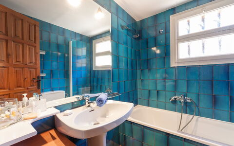 Bella Vista: Bathroom, Room, Property, Turquoise, Interior Design, Building, Architecture, Tile, House, Real Estate