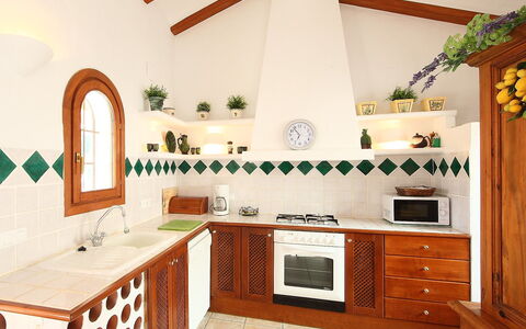 Ca Toni: Property, Room, Countertop, Kitchen, Cabinetry, Furniture, Tile, Interior Design, Building, House