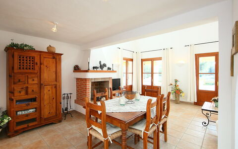 Ca Toni: Property, Room, Furniture, Building, House, Real Estate, Interior Design, Dining Room, Floor, Ceiling