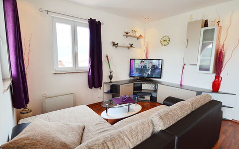 Šverko: Room, Property, Furniture, Interior Design, Bedroom, Living Room, Building, Bed, Purple, House