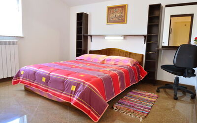 Accommodation:&nbsp;Tihomir 100.3