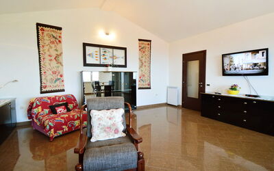 Accommodation:&nbsp;Tihomir 100.3