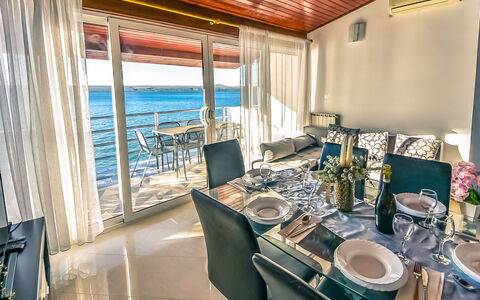 Accommodation:&nbsp;Škroćo 100.4
