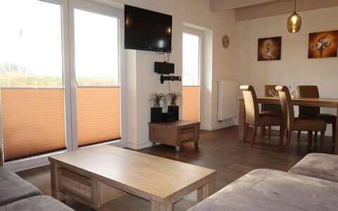 Dagebüll 200: Furniture, Table, Picture Frame, Wood, Living Room, Building, Comfort, Architecture, Interior Design, Television
