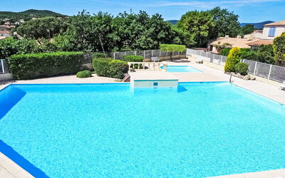 Les Mas de Cogolin 107.4: Apartment, Shade, Hotel, Swimming Pool, Balcony