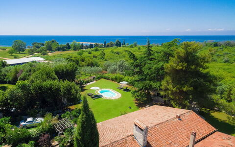 Moira: Property, Real Estate, Vacation, Resort, Estate, House, Building, Grass, Swimming Pool, Home