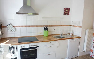 Accommodation:&nbsp;Maier 100.2