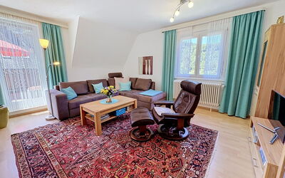 Accommodation:&nbsp;Maier 100.2